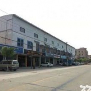 g石基大路边标准二楼1100方出租，租金便宜，现成办公室