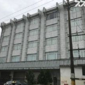 高速出入口，独院厂房，空地大，大路边，货车出入方便