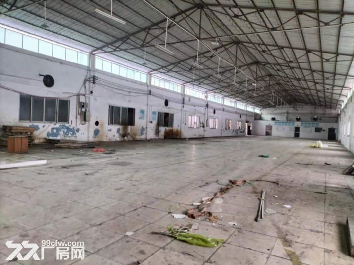 超便宜广州番禺区沙头街道工业路一楼仓库厂房出租，可进大货车，快者得